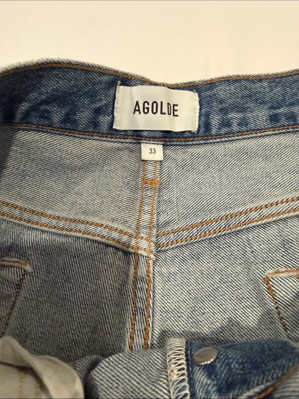 NWT Agolde Parker long denim short size 33